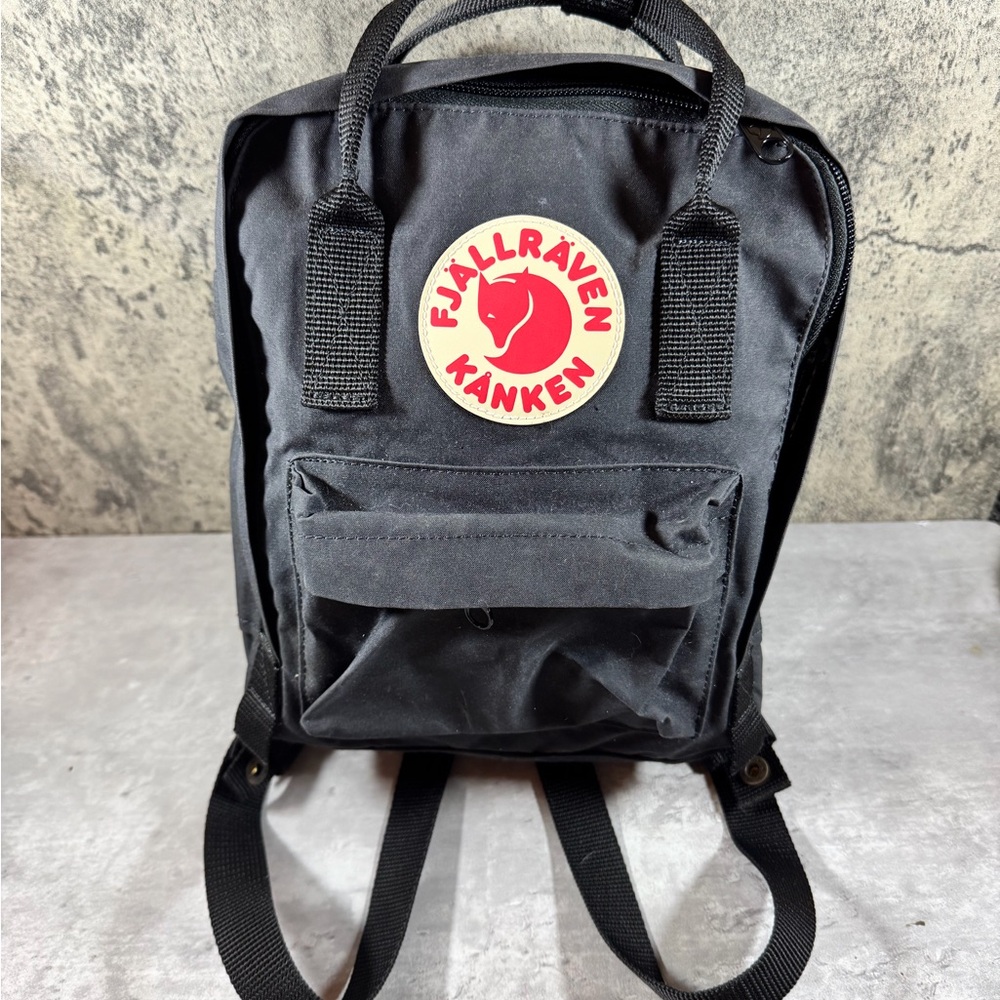 Fjallraven Kanken Shoulder Everyday Bag Black 23561 Mini Backpack